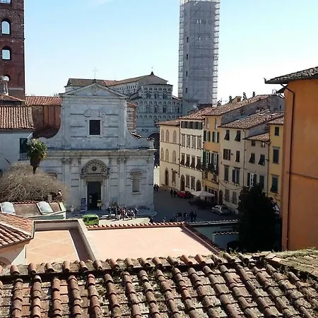 Da Francesco Pensión Lucca